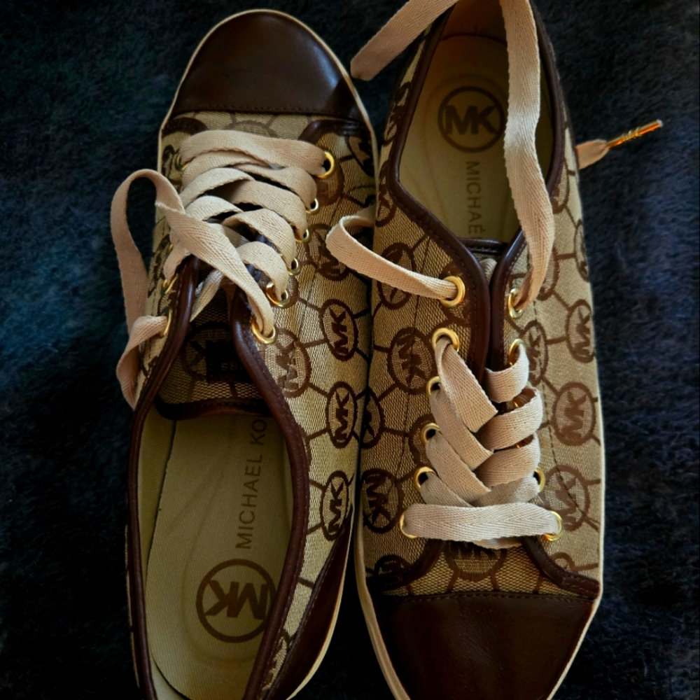Michael Kors Brown 8 shoes